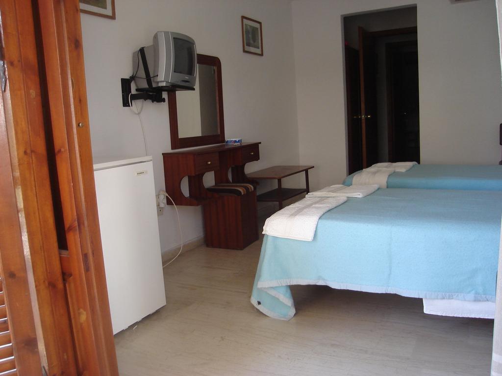 Dimitris Rooms Vlikhón Habitación foto